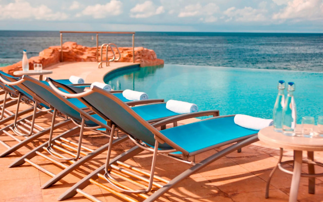 Renaissance Wind Creek Curacao Resort