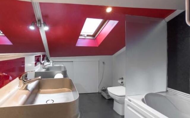 TravelingToLisbon 120 - Alfama