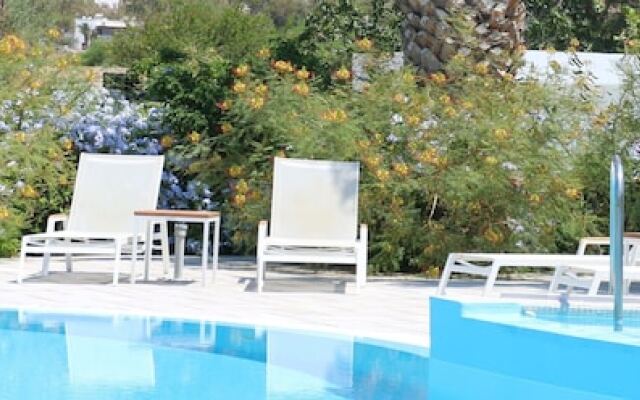 Spiros & Hiroko Hotel - Adults Only