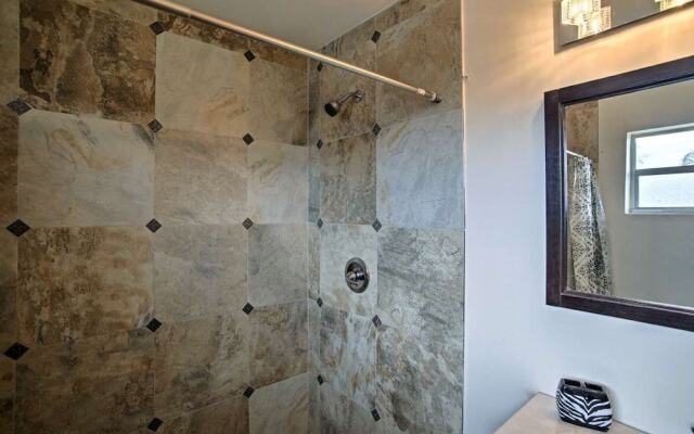 2 Master Suites Pool Home
