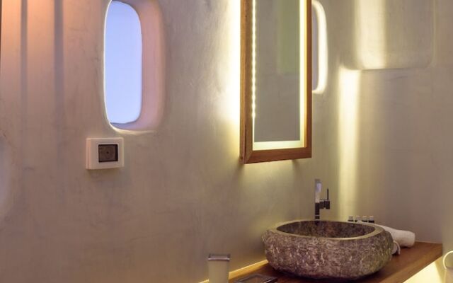 Allure Breeze Suites