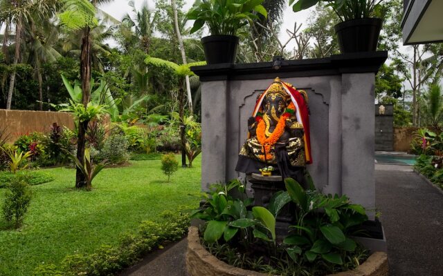 Puri Astina Villa