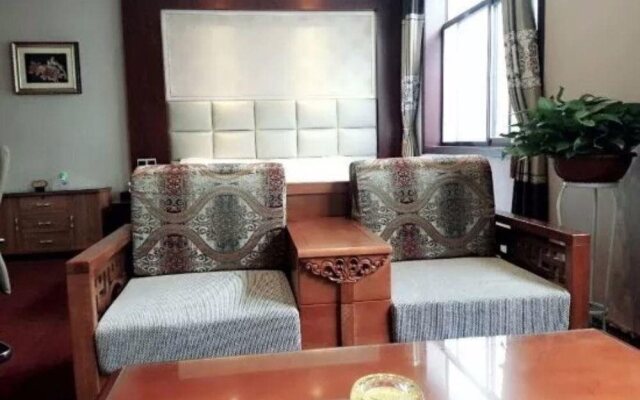 Qufu Lushengge Confucian Hotel