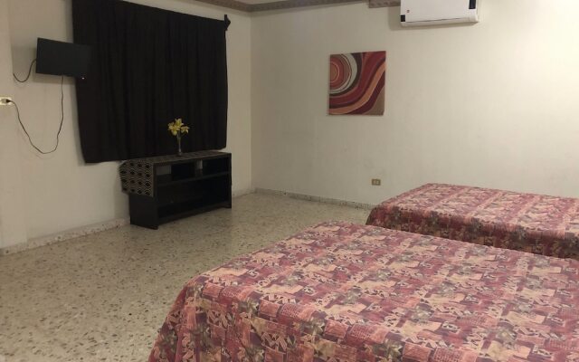 Hostal Plaza Jacona