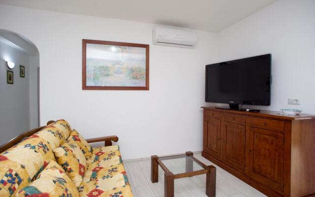 Le Tartarughe Three-room apartment-TRILOCALE LE TARTARUGHE