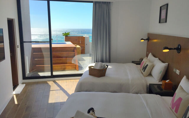 Minimi Inn - SailRock Beach House