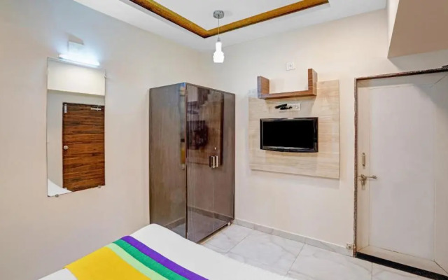 Itsy Hotels Aakash,100 Mts From Sardar Patel Stadium