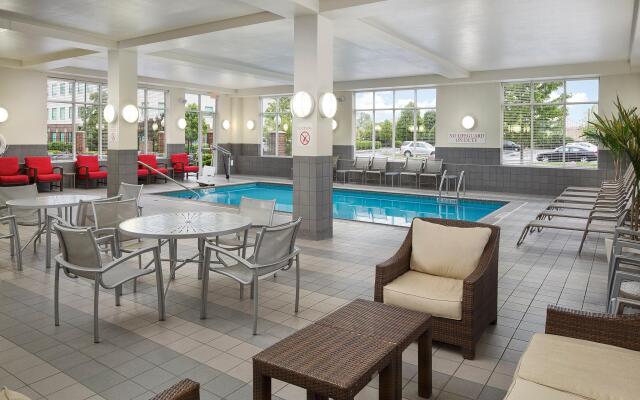 DoubleTree by Hilton Chicago Midway Airport