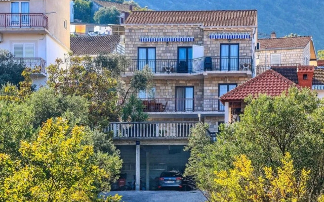 Zdenka - 70m From sea - A3