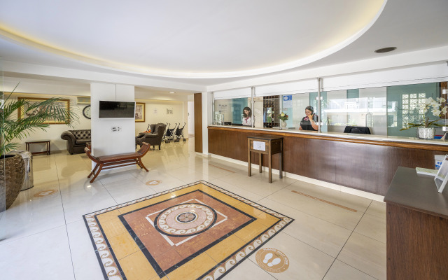Peridis Family Resort