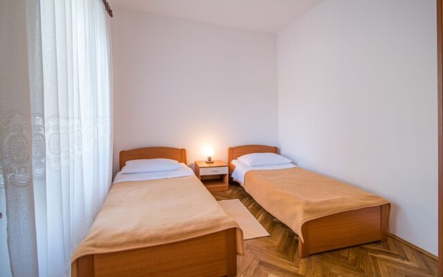 Apartment Anica