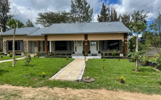 Lux Suites Summer Homes Naivasha