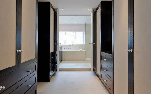 4 Bedroom House, Holland Park