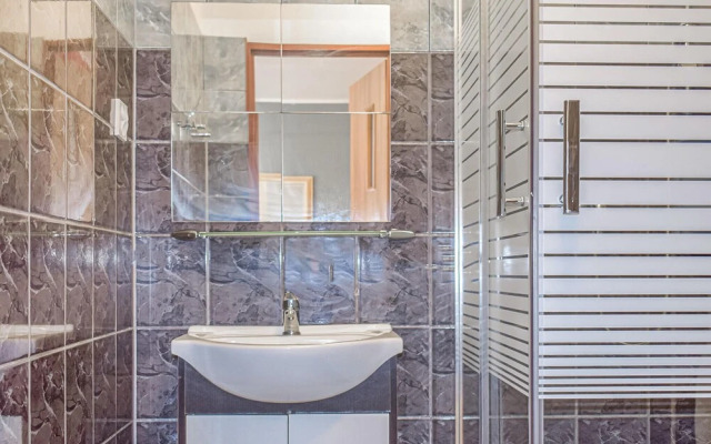 Stunning Apartment in Darlówko With Wifi