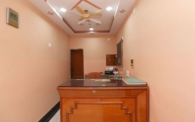 Oyo 18287 Akshya Hotel