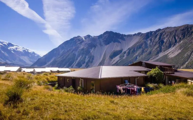Haka House Aoraki Mt Cook