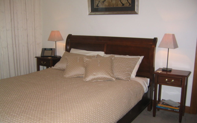 Trevallyn House B & B