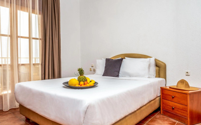 Elounda Alikes Suites & Studios