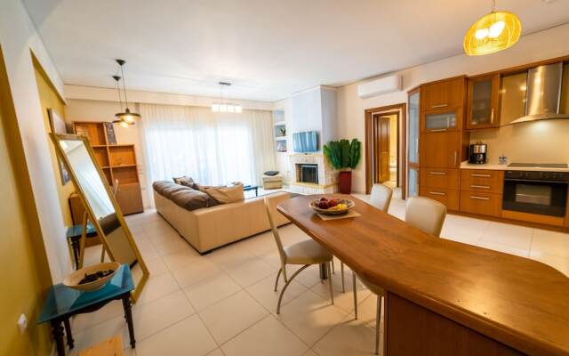 Heronissos Apartment
