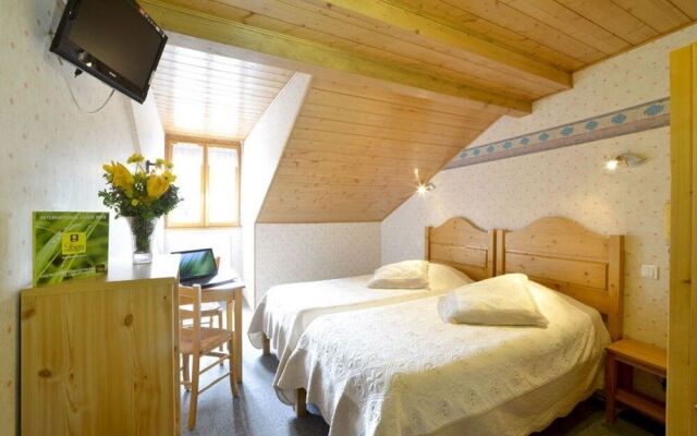 Logis Hôtel Les Bruyères