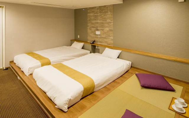 New Osaka Hotel