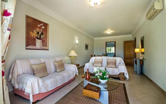 44 Fairviews Village Boavista
