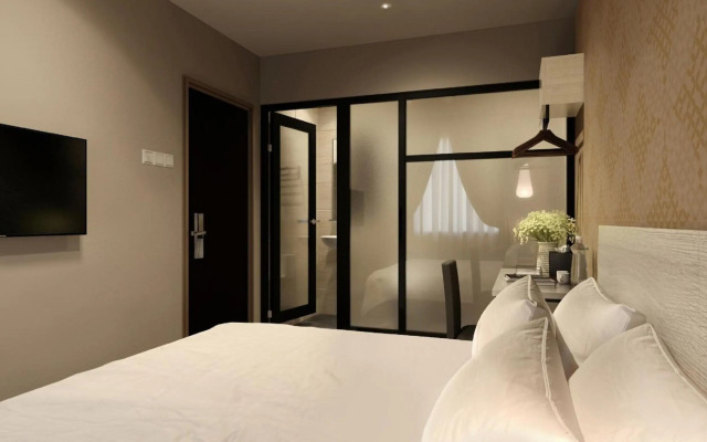The Square Hotel