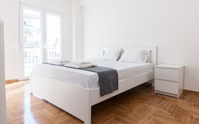 Stylish New Paradise for 2 in Marousi