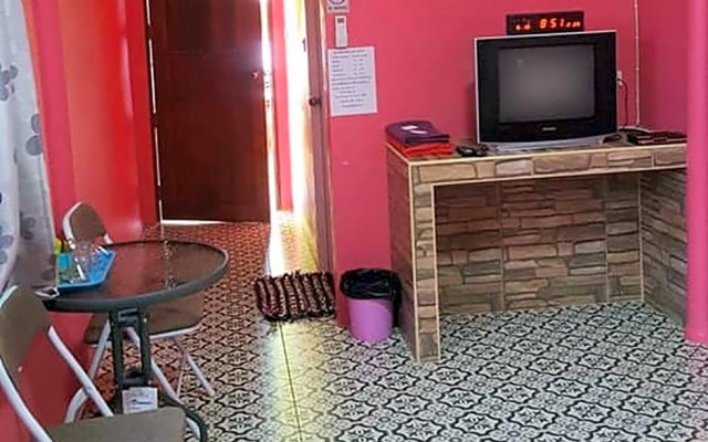 OYO 1092 Sea Of Love