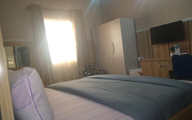 Maidugu Guest Palace Hotel