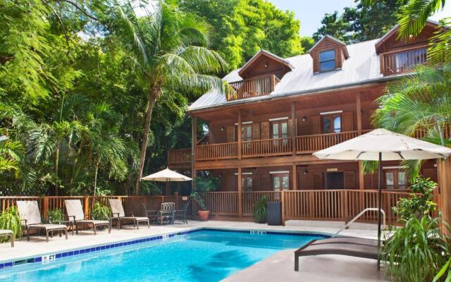 Island City House Hotel