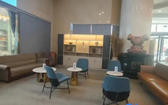 Urumqi Wanzhou Hotel