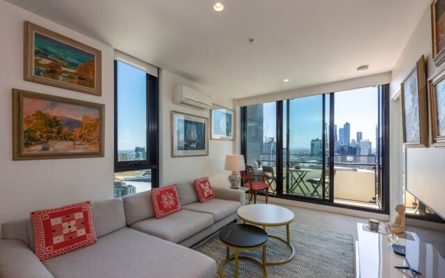 Beautiful View 2B Unit in the Heart of Southbank!