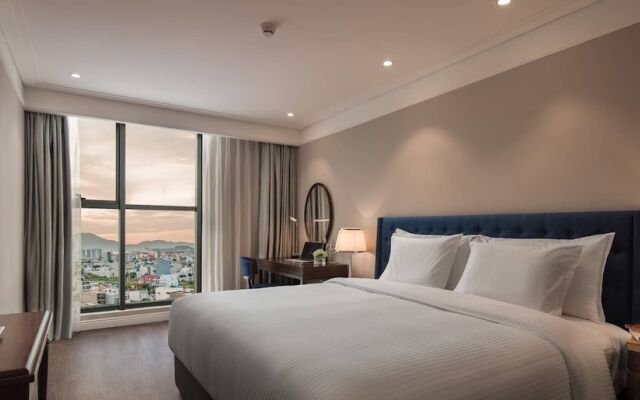 gorgeous Apartment Across My Khe Beach