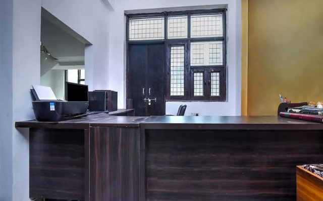 OYO 22321 Nitin Palace Guest House