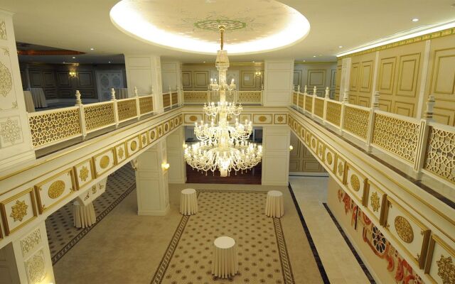 Meyra Palace