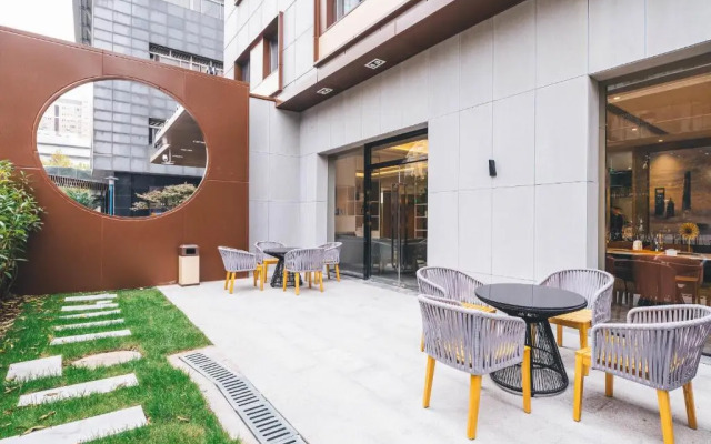 Atour Hotel Changning Xianxia Road, Shanghai