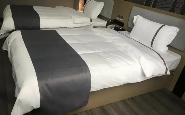 Thank Inn Hotel Guangxi Liuzhou Rong'an County Daqiao Dong Road