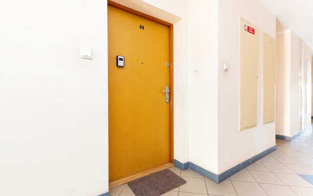 Apartment Wyspowa Warsaw by Renters