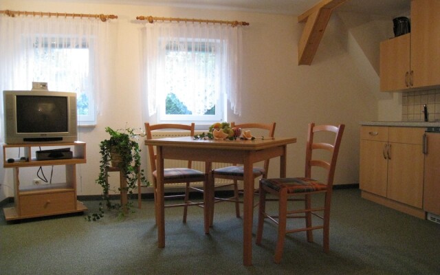 Kammbaude Neuhermsdorf