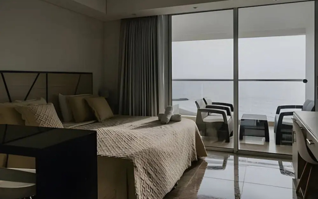 1410 Cartagena Beach