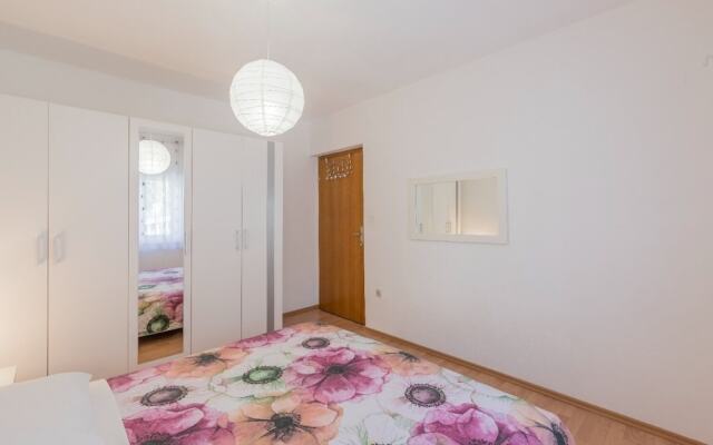 Mirica - Close to the Beach - A1