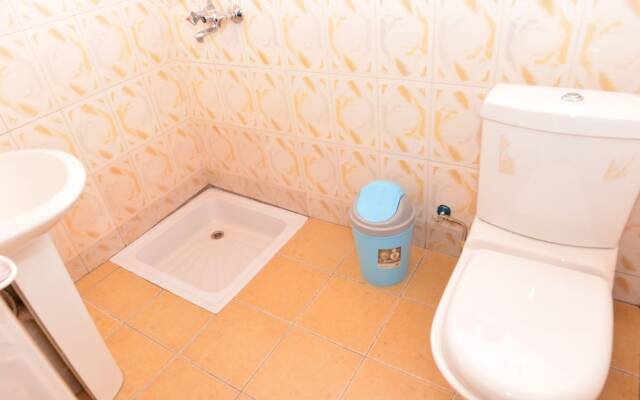 B.Maurice Guest House