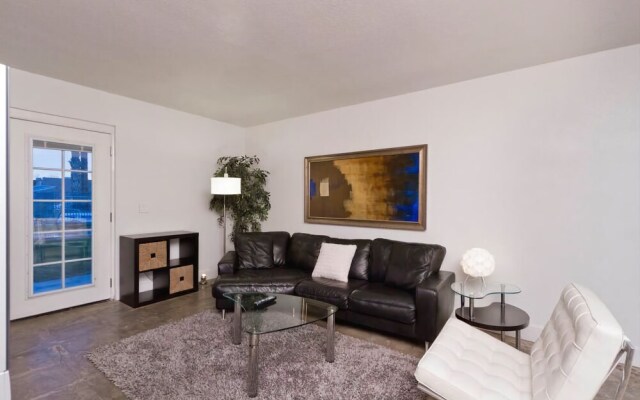 Old School By Signature Vacation Rentals