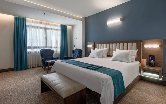 Tehran Royal Hotel