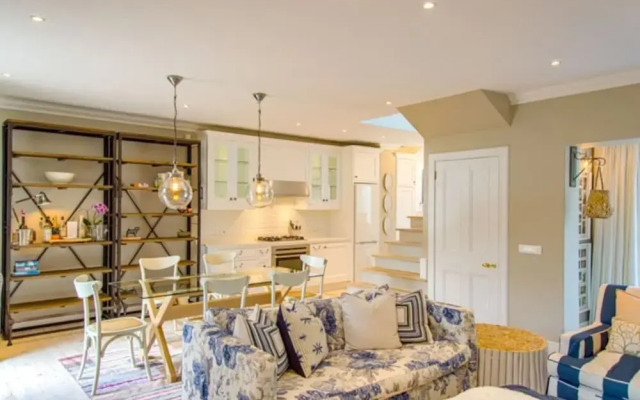 Charming Coastal Townhouse at The Majestic