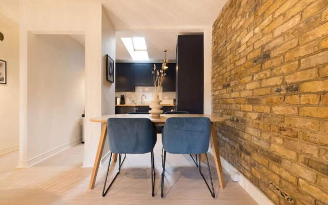 The Highgate Hideaway - Modern Stylish 2bdr Flat