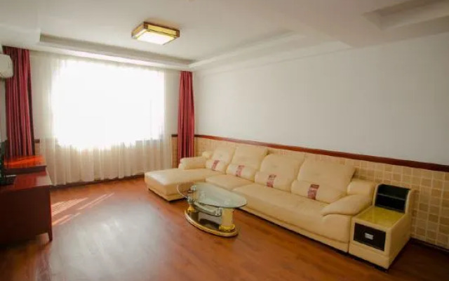Dongshi Hotel (Changchun Jingyue)