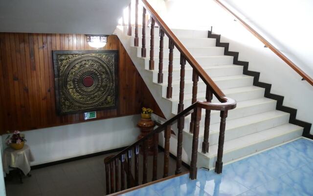 Royal Jommanee Hotel