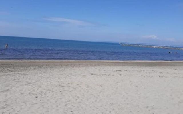 Nice 50 M2 With Veranda Near The Beach